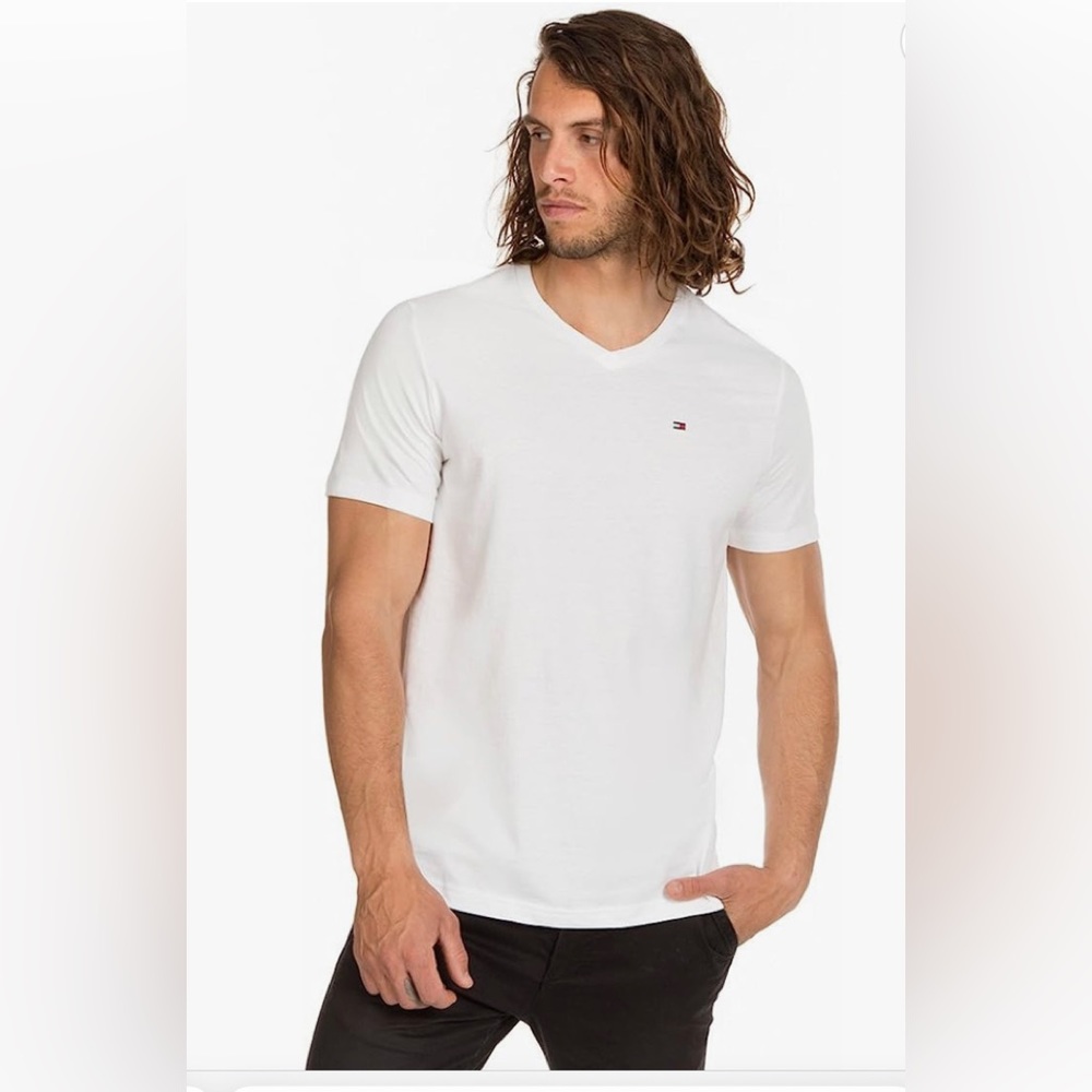 Tommy Hilfiger V Neck Tee Size Medium Slim Fit White With Logo New With Tag